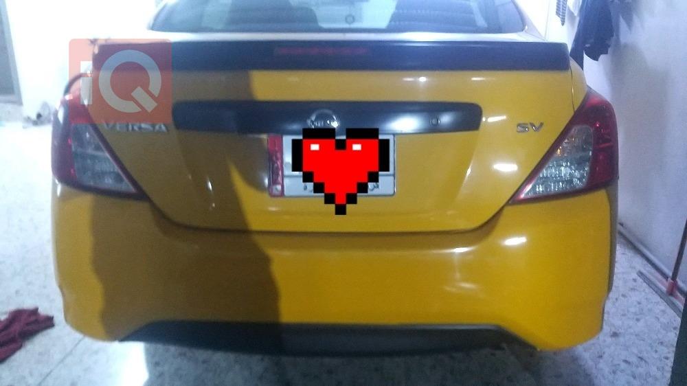 نيسان فيرسا